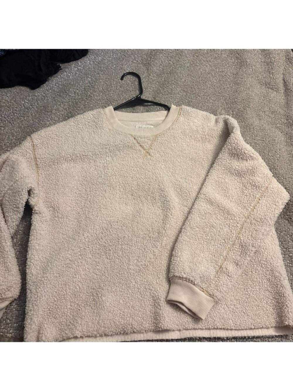 cream sherpa crewneck sweatshirt #loungewear #cozy